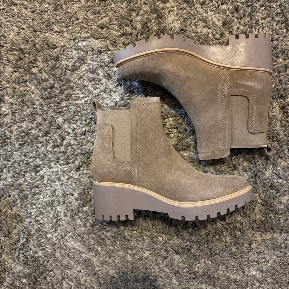 Dolce Vita Haily Tan Ankle Boots for Women, NIB